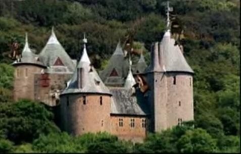 Замок Coch castle - Страница 2 X_bd84af0f